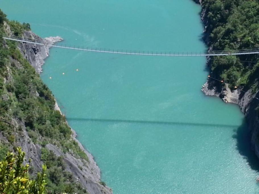 Gite De Charme : La Grange Au Lac Azur Treffort  Exterior foto
