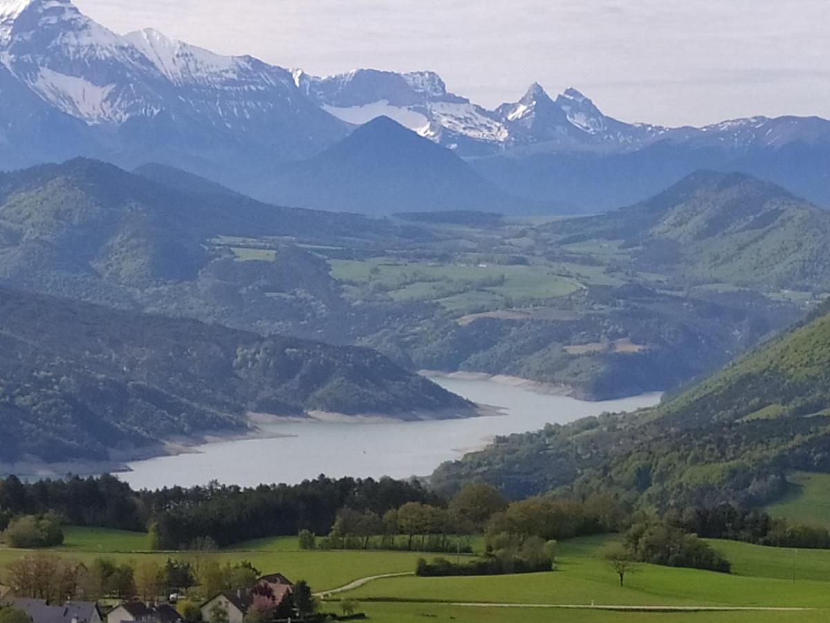 Gite De Charme : La Grange Au Lac Azur Treffort  Exterior foto